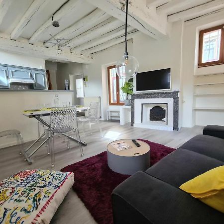 Maison Charme avec Terrasse hypercentre, très calme Joigny Extérieur photo